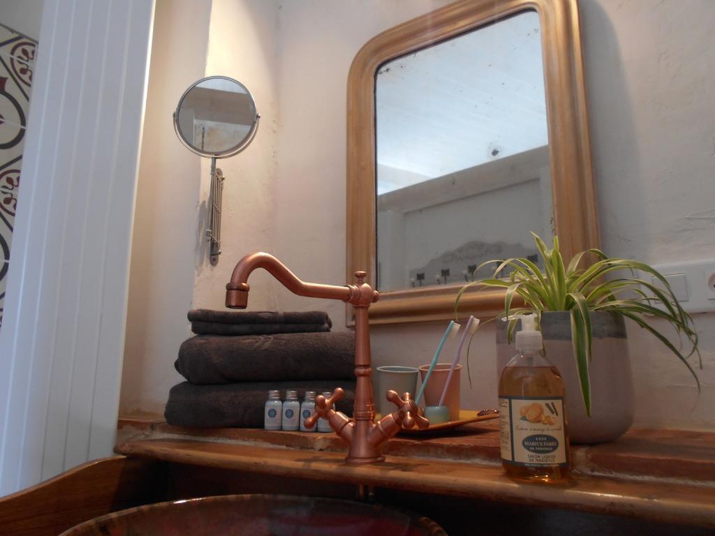 Bastida De Beata Bed & Breakfast Noailles  Luaran gambar